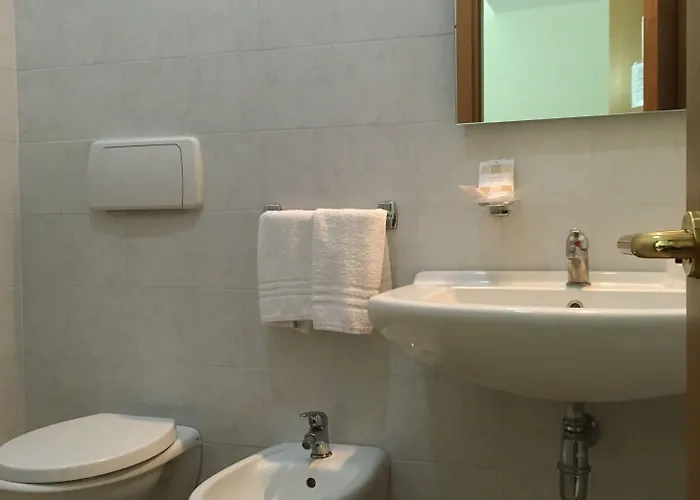 Giatra Hotel
