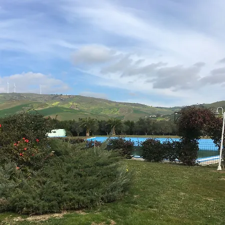 Giatra فندق Cammarata
